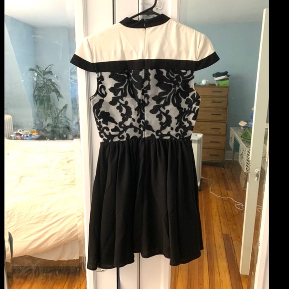 Cameo black white dress stunning on Size small - Picture 2 of 6
